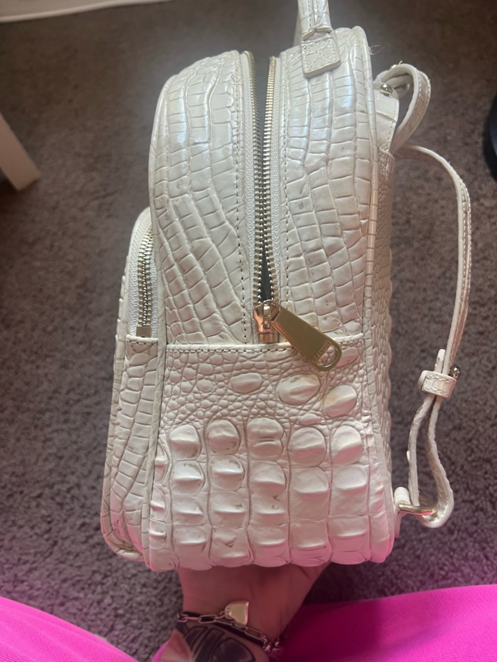 Ivory Brahmin backpack - Picture 3 of 7